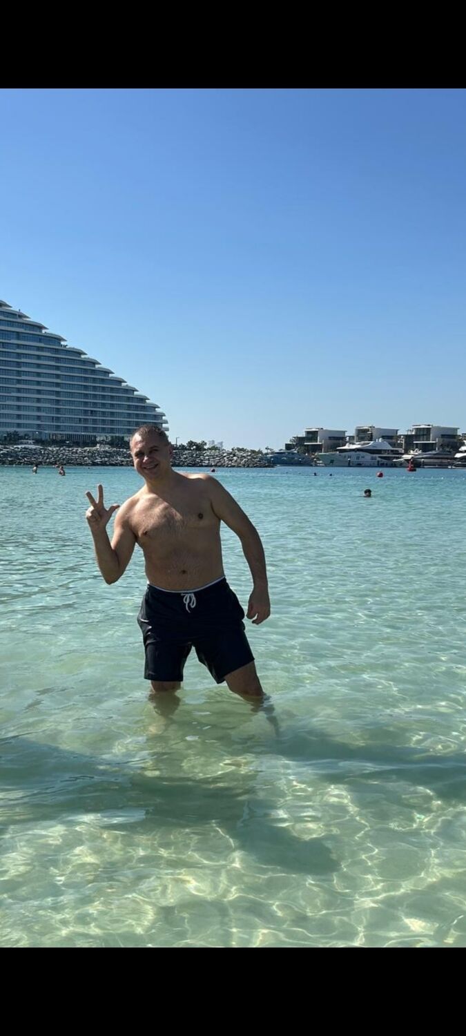  51205127  Alexey, 50 ,    