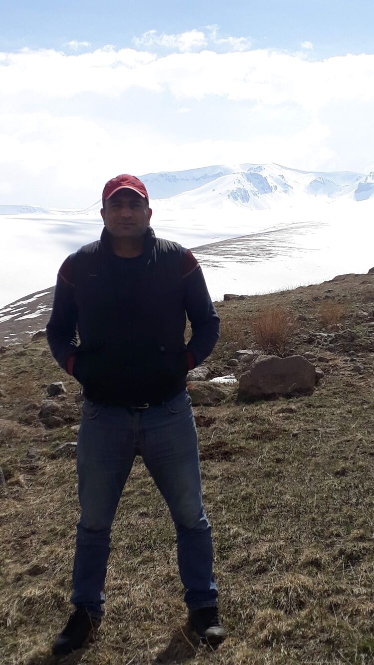  34803097  Mehrab, 40 ,    