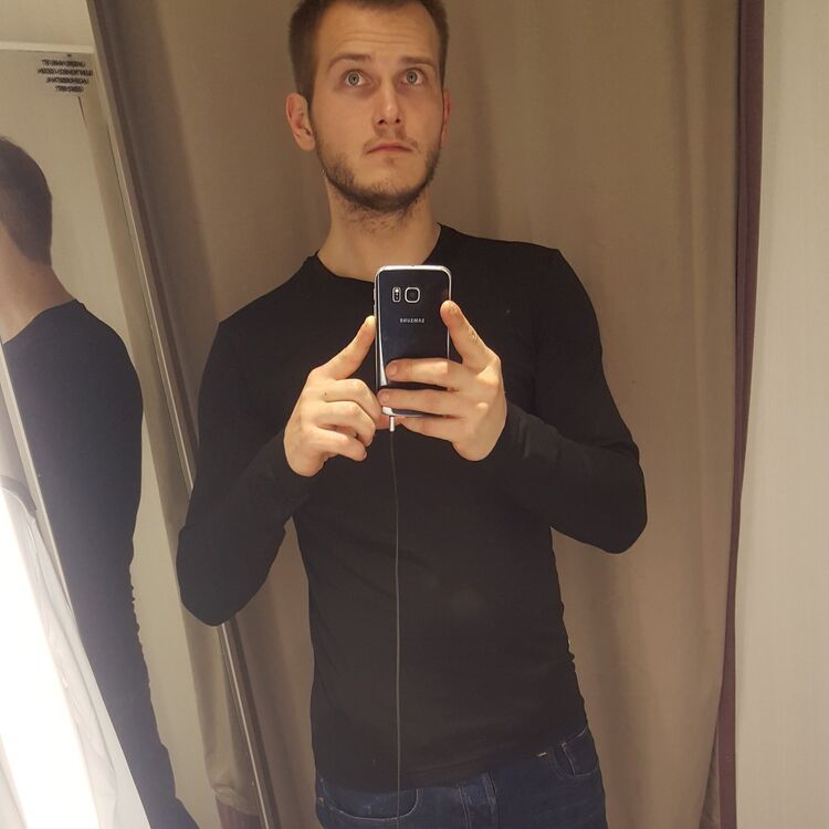  ,   Georgi, 33 ,   
