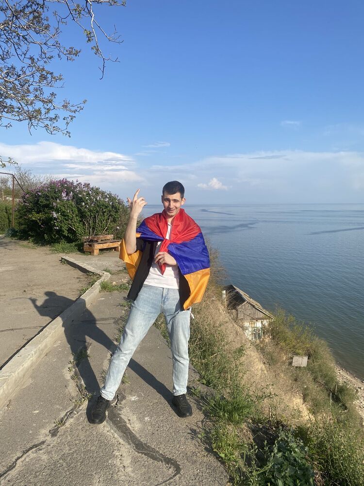 ���������� ���������, ���� ����� Emil, 22 ����, ������������ ��� ������, ����� � ���������, c�������� ���������