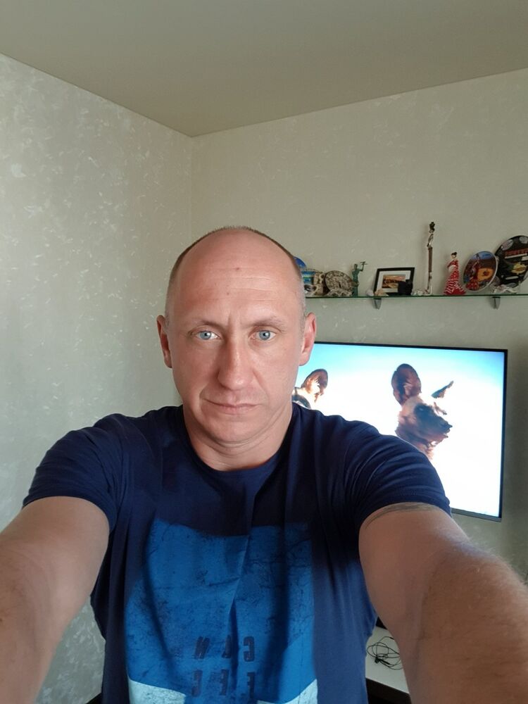 ,   Valery, 46 ,     , c 