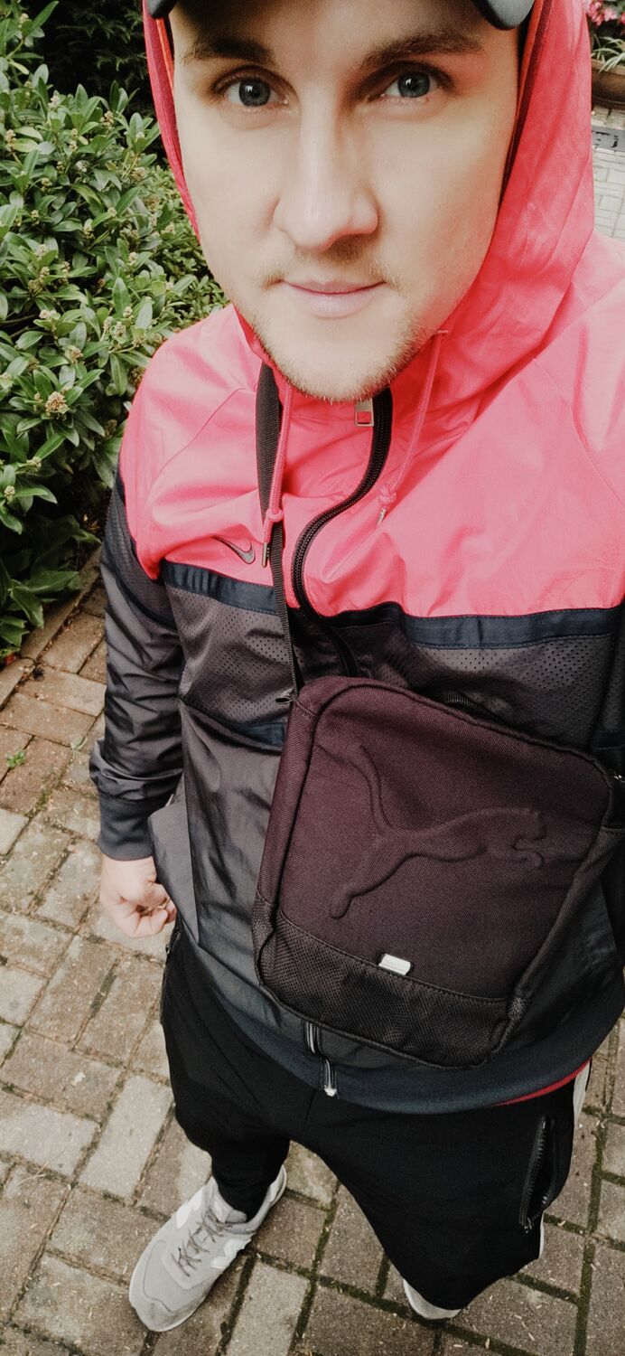  53566627  Right, 33 ,    