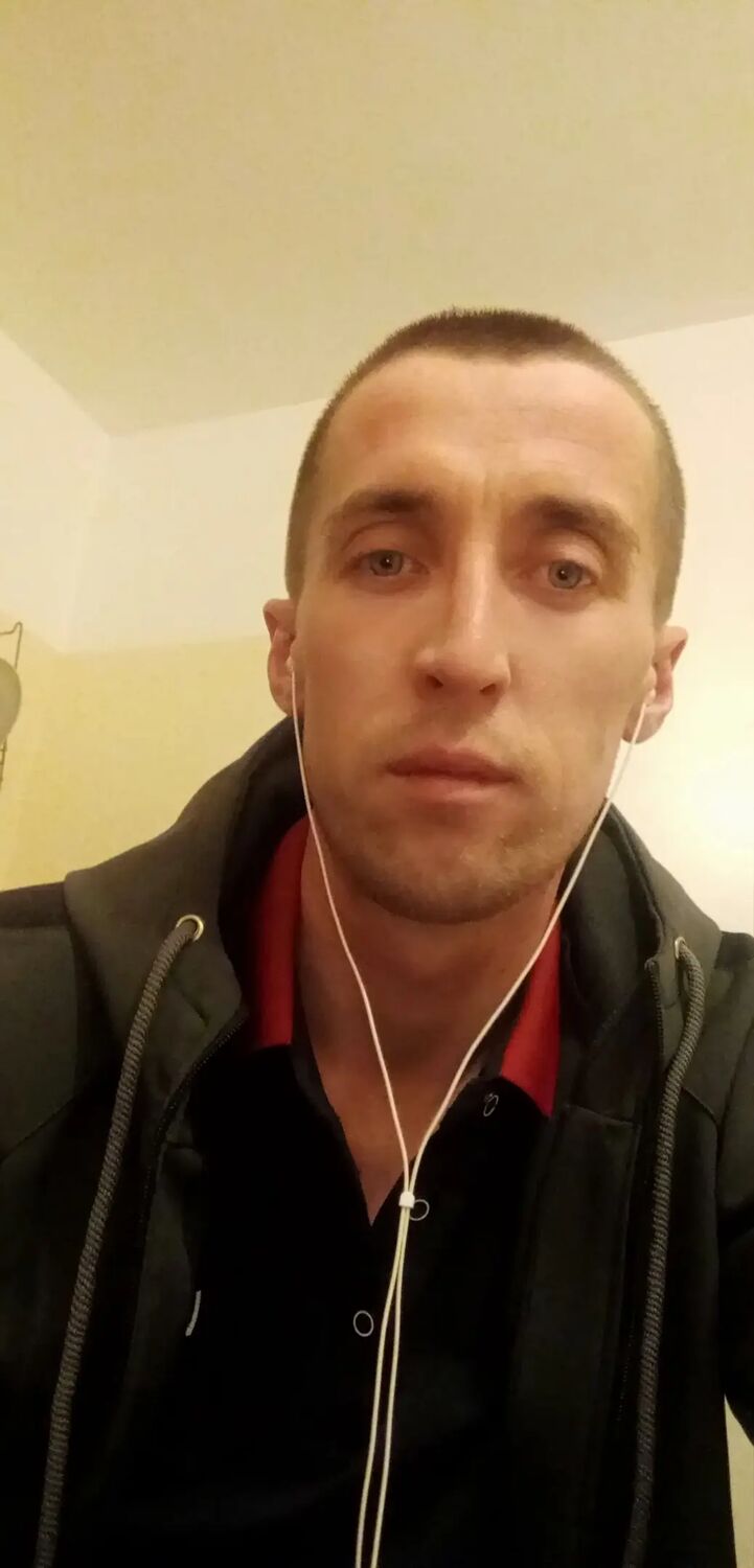  28230087  Sergei, 36 ,     
