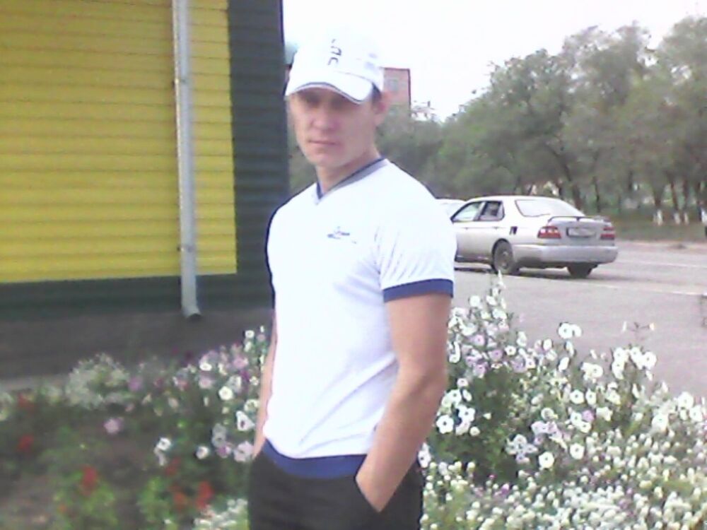  ,   Aleksandr, 42 ,  