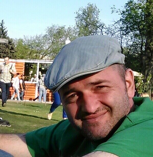  22387317  Pedja, 54 ,    