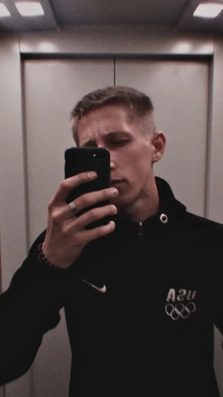  -,   Anton, 23 ,   ,   