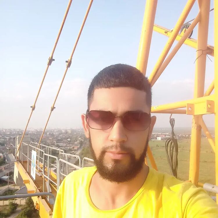  36870187  , 23 ,    