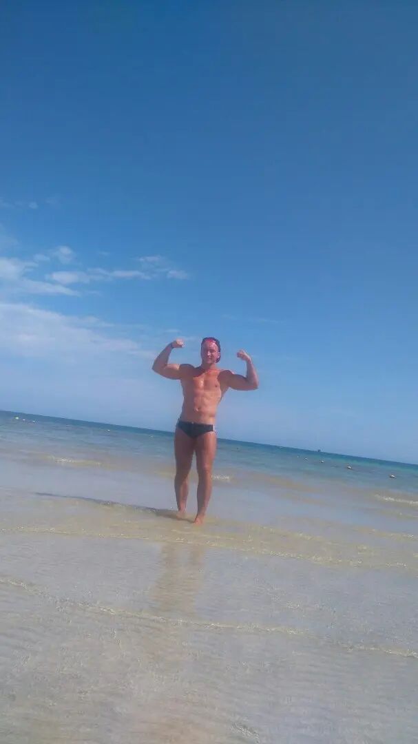  ,   PAVEL, 33 ,   ,   , c 