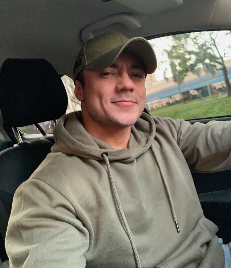 42567887  Adrian, 55 ,    Geta
