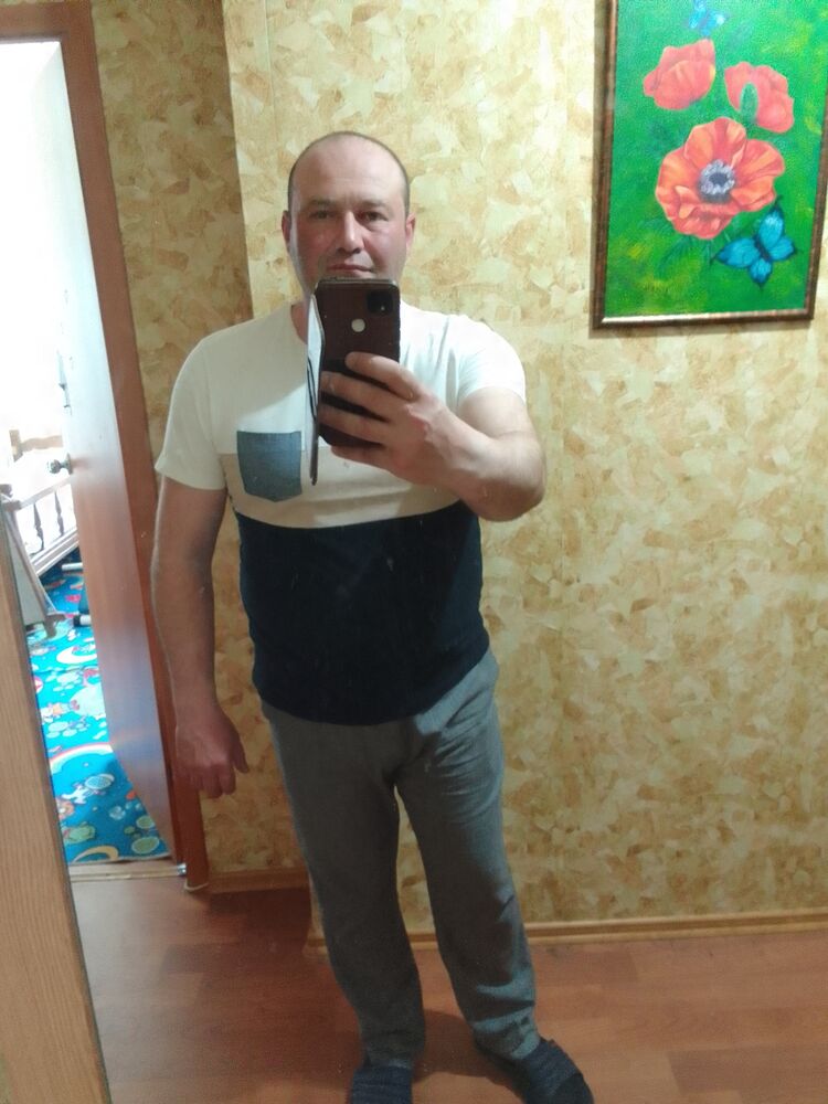  37427697  , 44 ,    