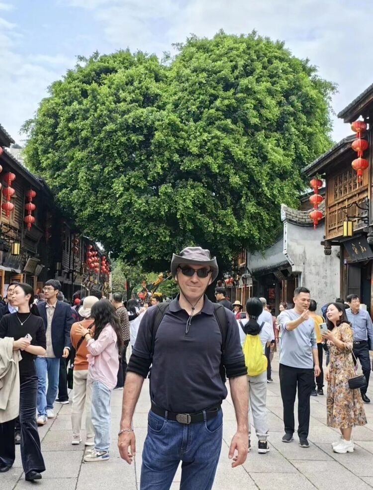  47785477  ALEX, 38 ,    