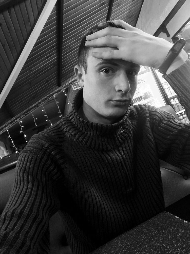  ,   Viktor, 27 ,   ,   , c 