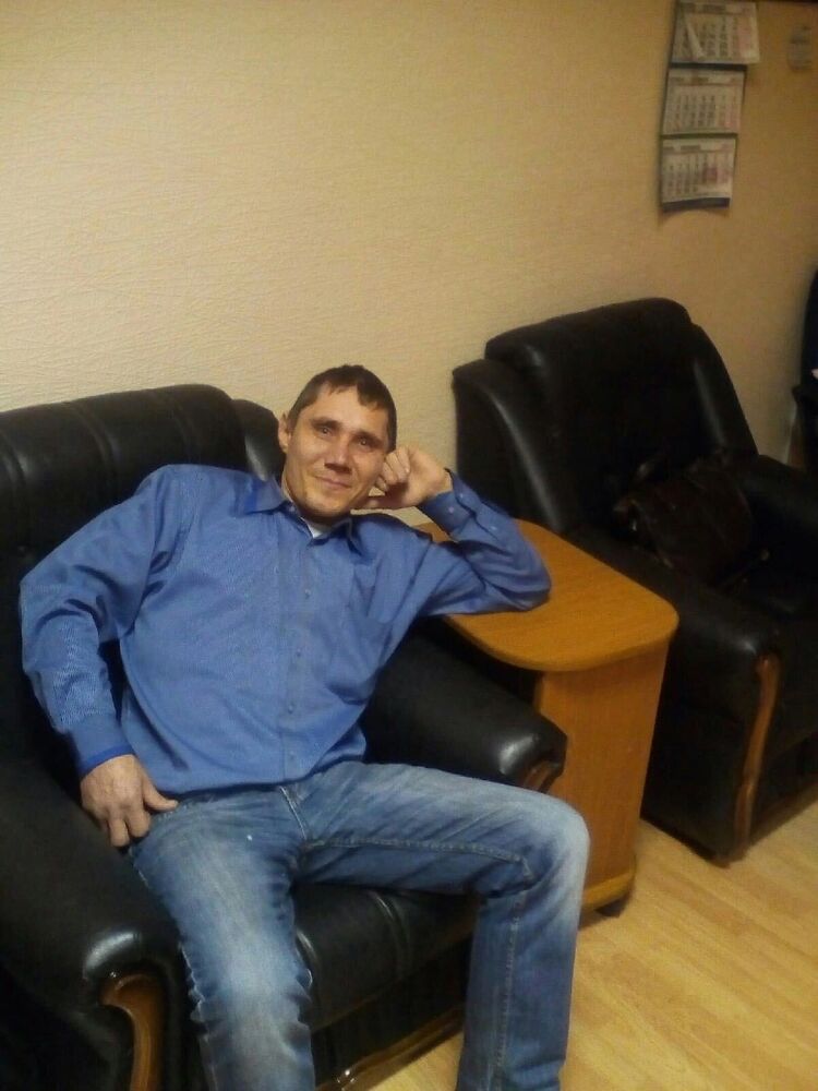  ,   Sergej, 44 ,   ,   , 