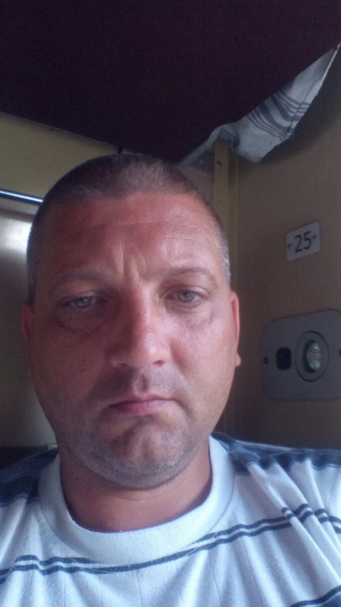  ,   Gennadiy, 49 ,   ,   , c 