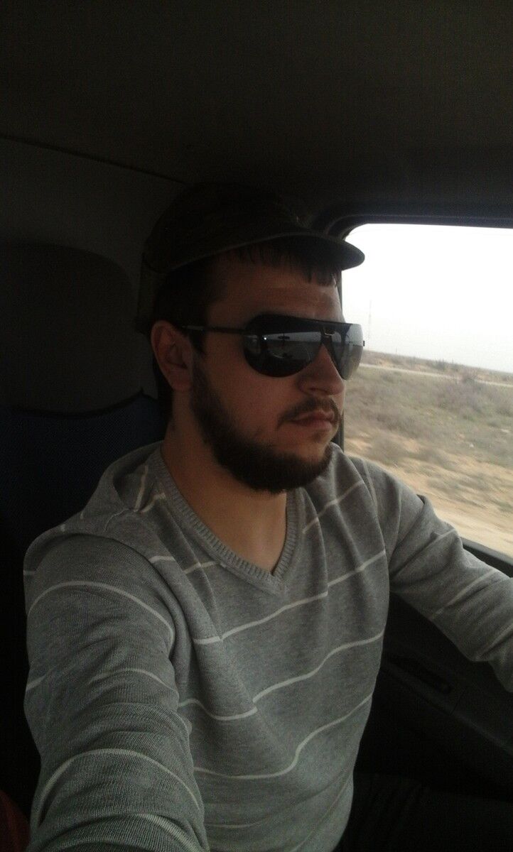  10596237  , 35 ,    