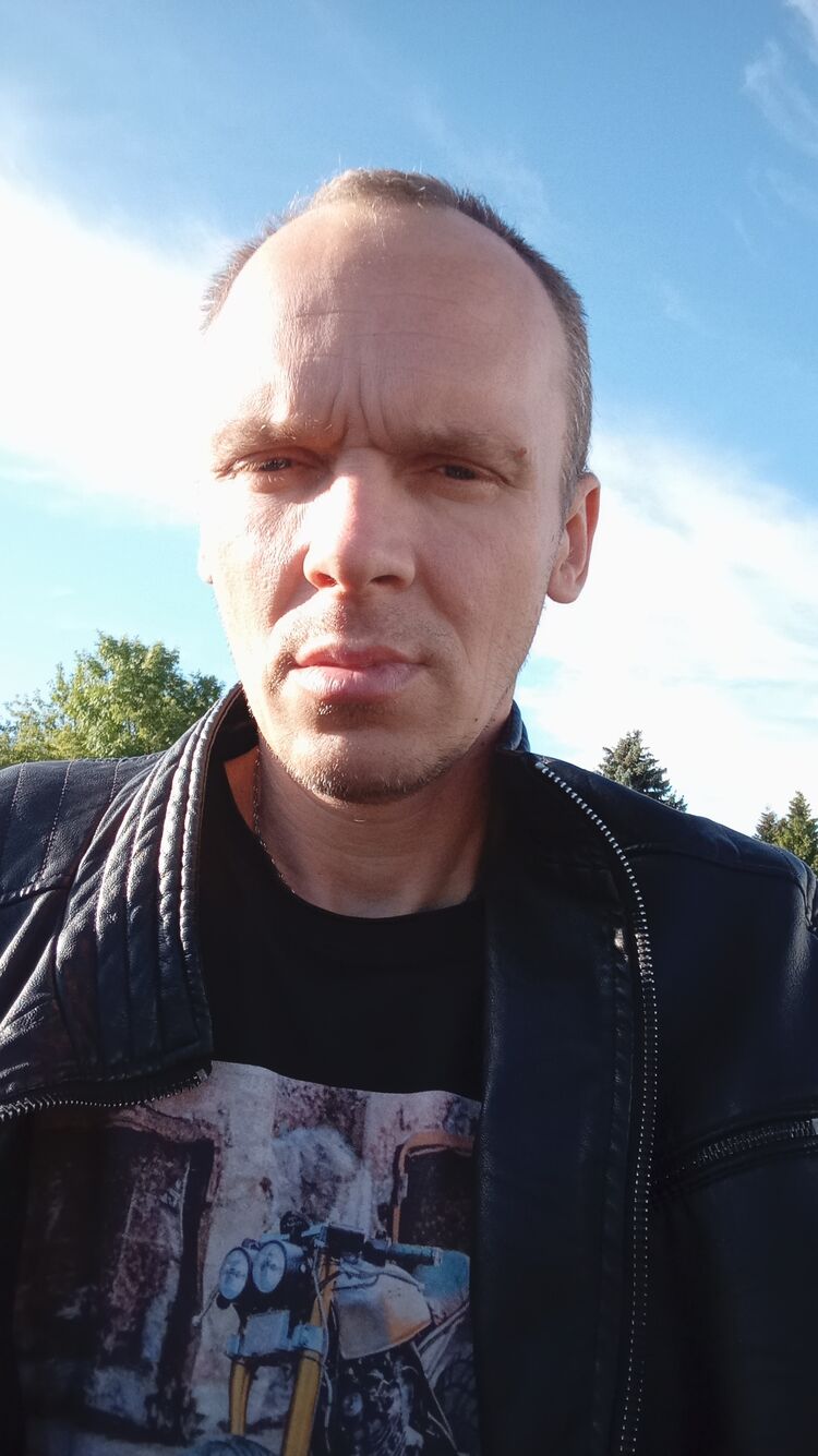  36229687  Vladimir, 49 ,    -
