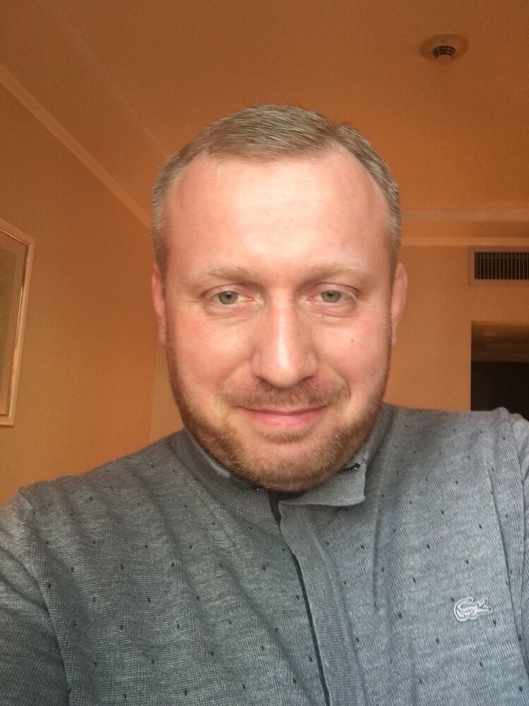  ,   Artem, 64 ,   ,   , c 
