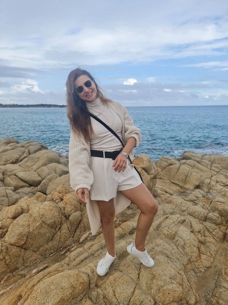  ,   Marina, 44 ,   c 