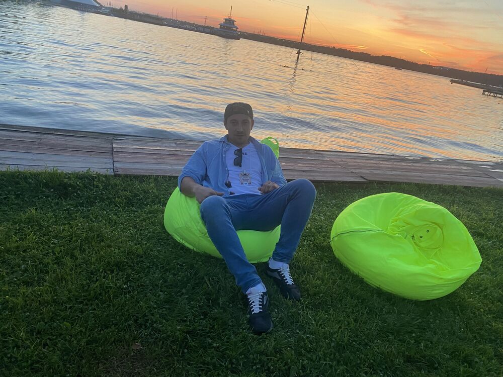  53548507  , 33 ,    --