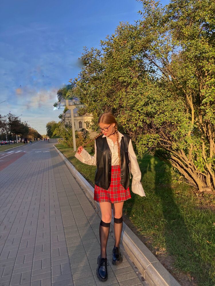  ,   Elizaveta, 22 ,   
