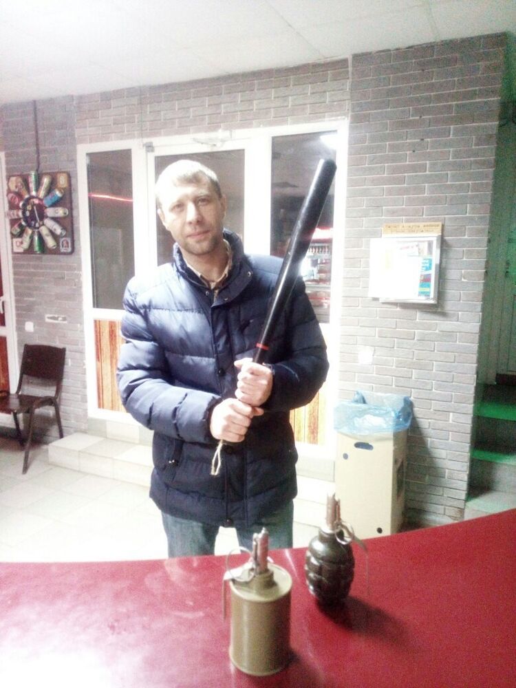  16592507  Andrei, 44 ,    