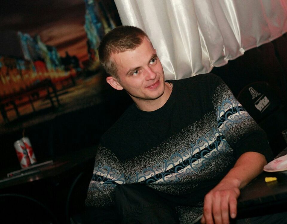  ,   Aleks, 41 ,   ,   , c 