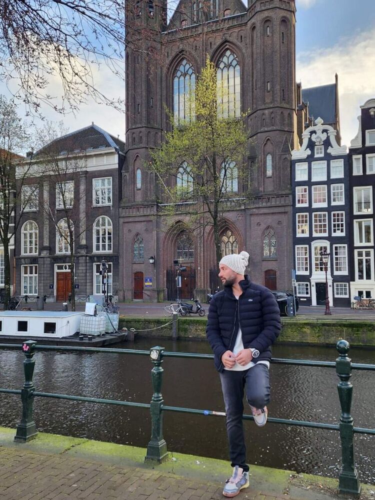  54361257  Elisei, 28 ,    