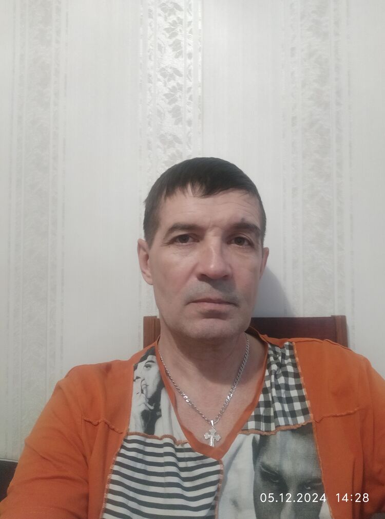  48027737  , 51 ,    