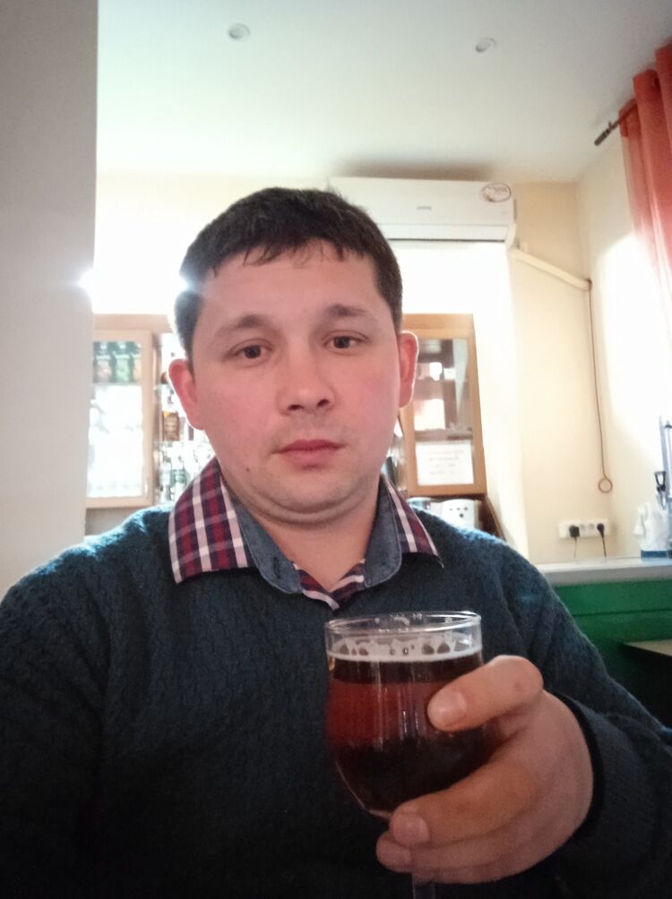   ,   Yury, 31 ,   ,   , c , 