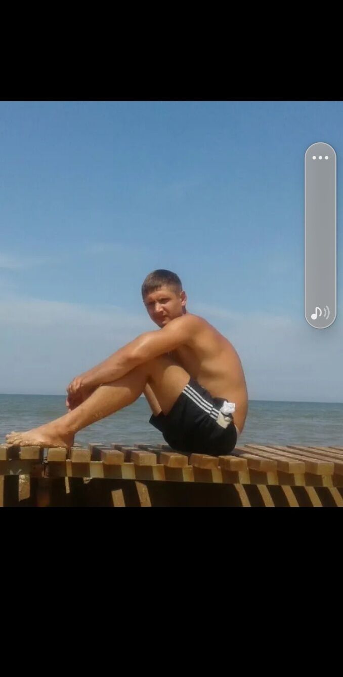  28266487  Roman, 38 ,    