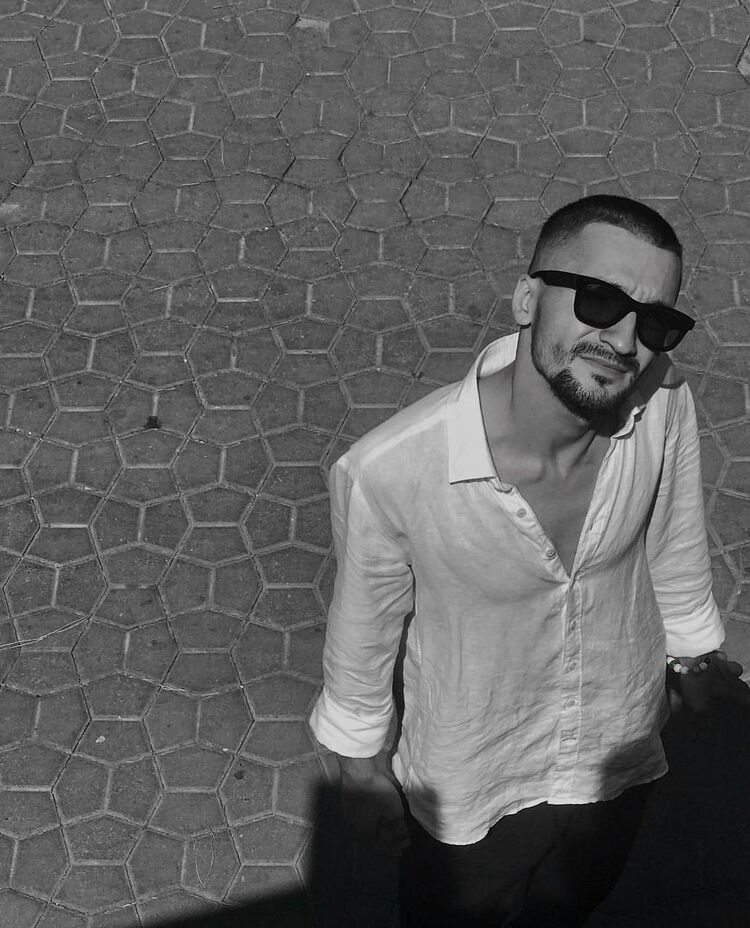  ,   Chester, 28 ,   ,   