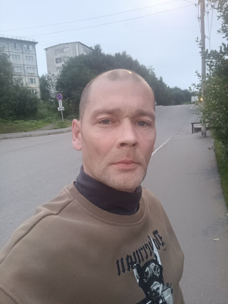  46448217  , 42 ,    