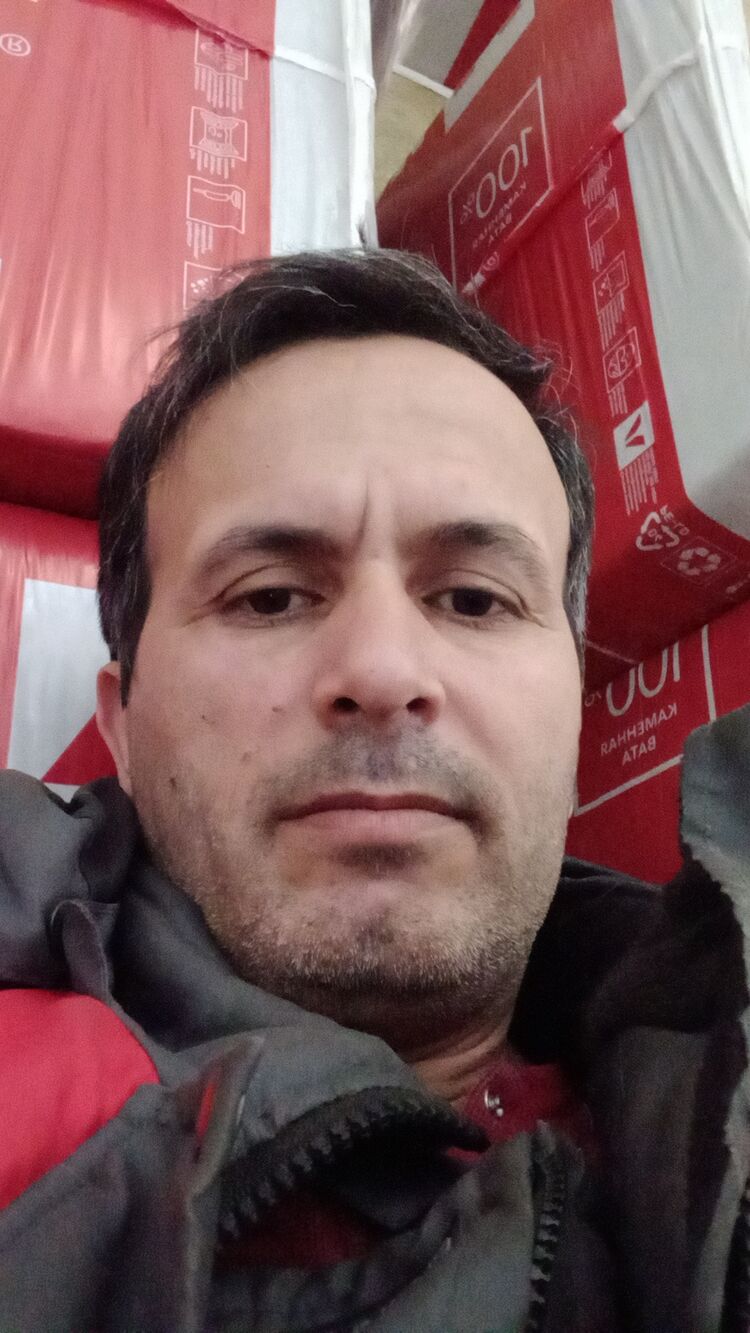  46603627  Musti, 43 ,    
