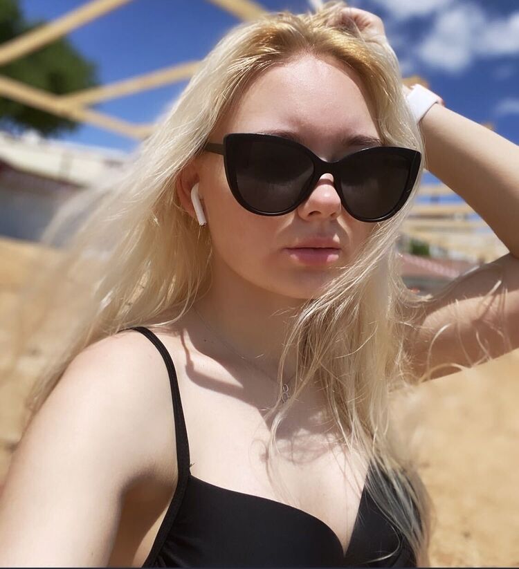  -,   , 27 ,   
