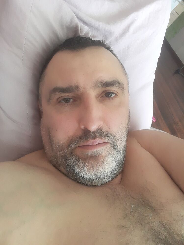  33102467  Cergei, 49 ,    