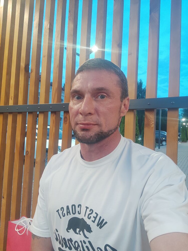  46137887  , 39 ,    