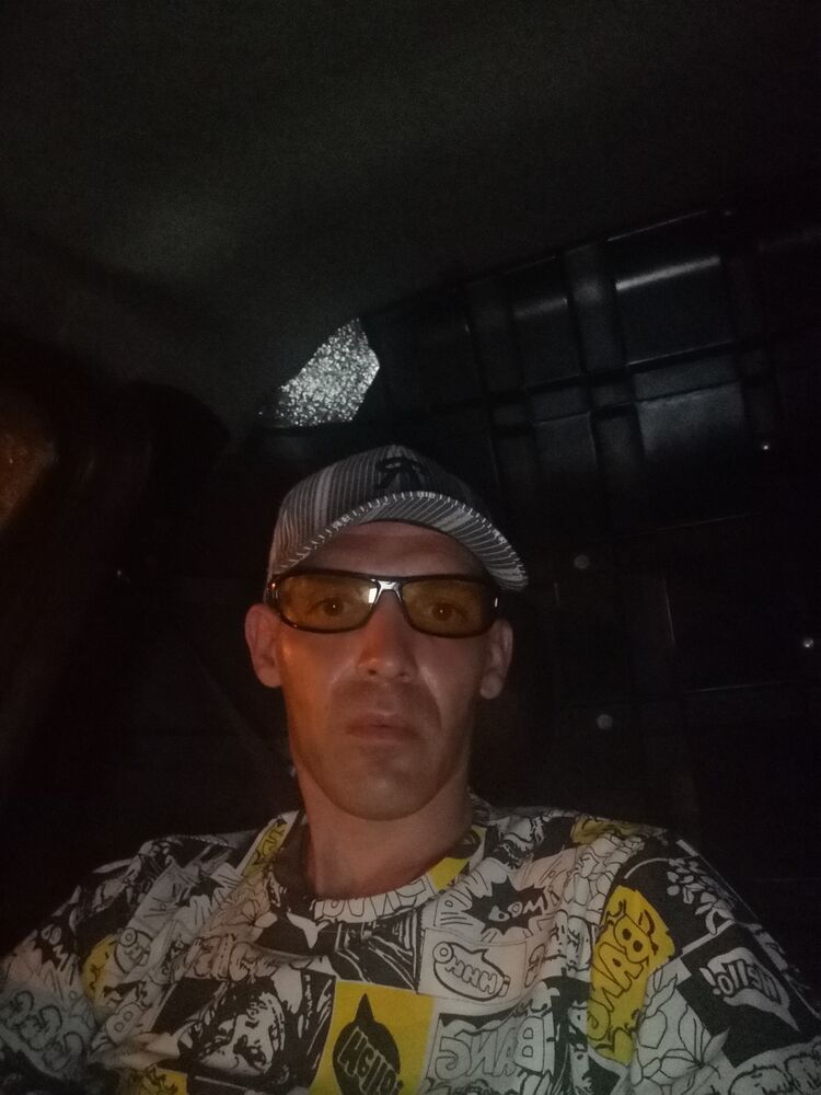 27428707  , 37 ,    