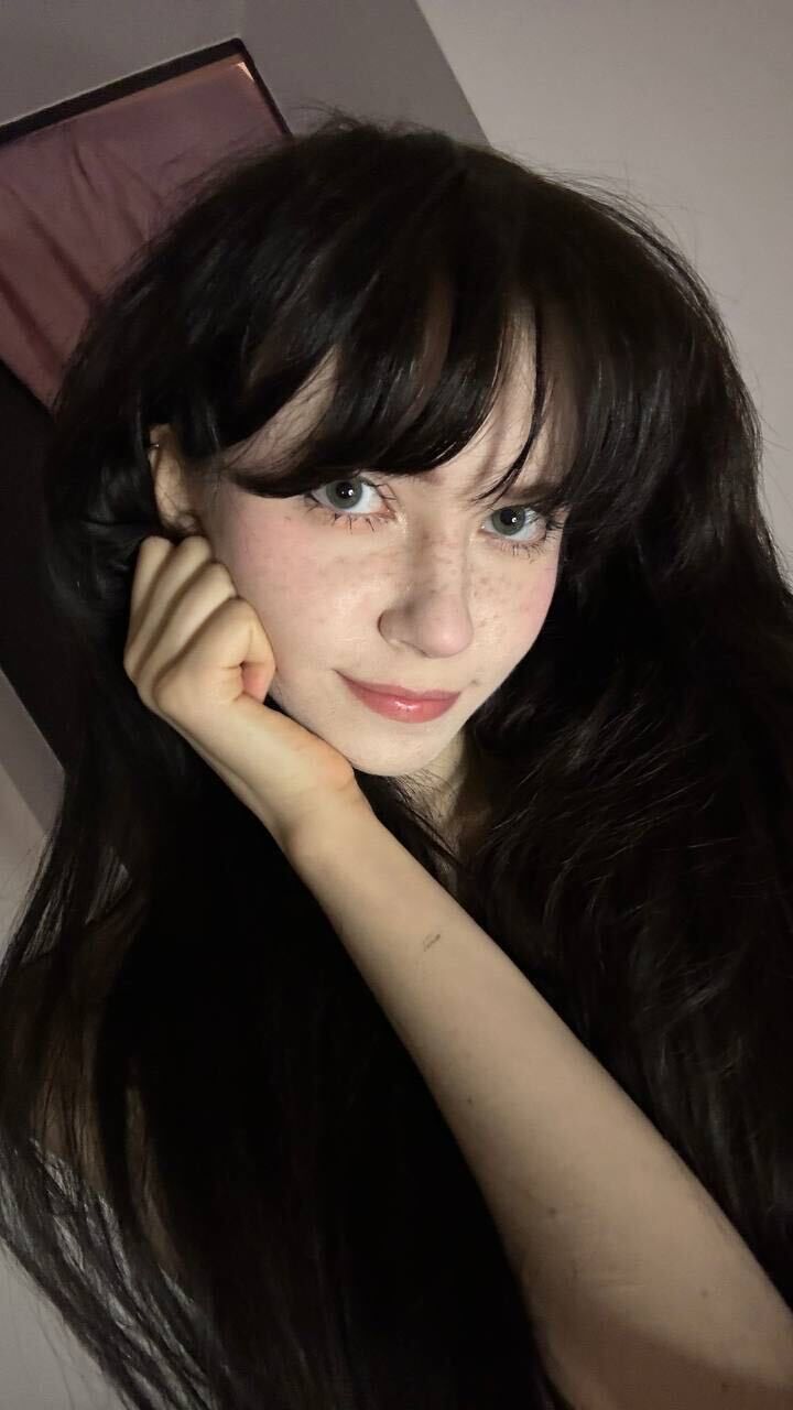  48364147  Anna, 24 ,    -