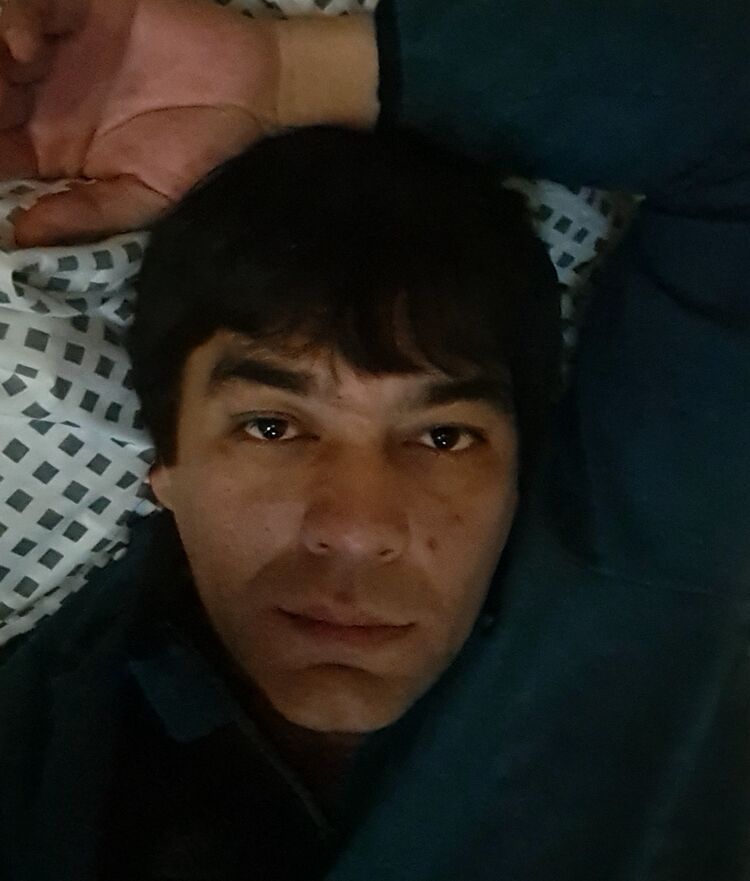  48747027  , 40 ,    