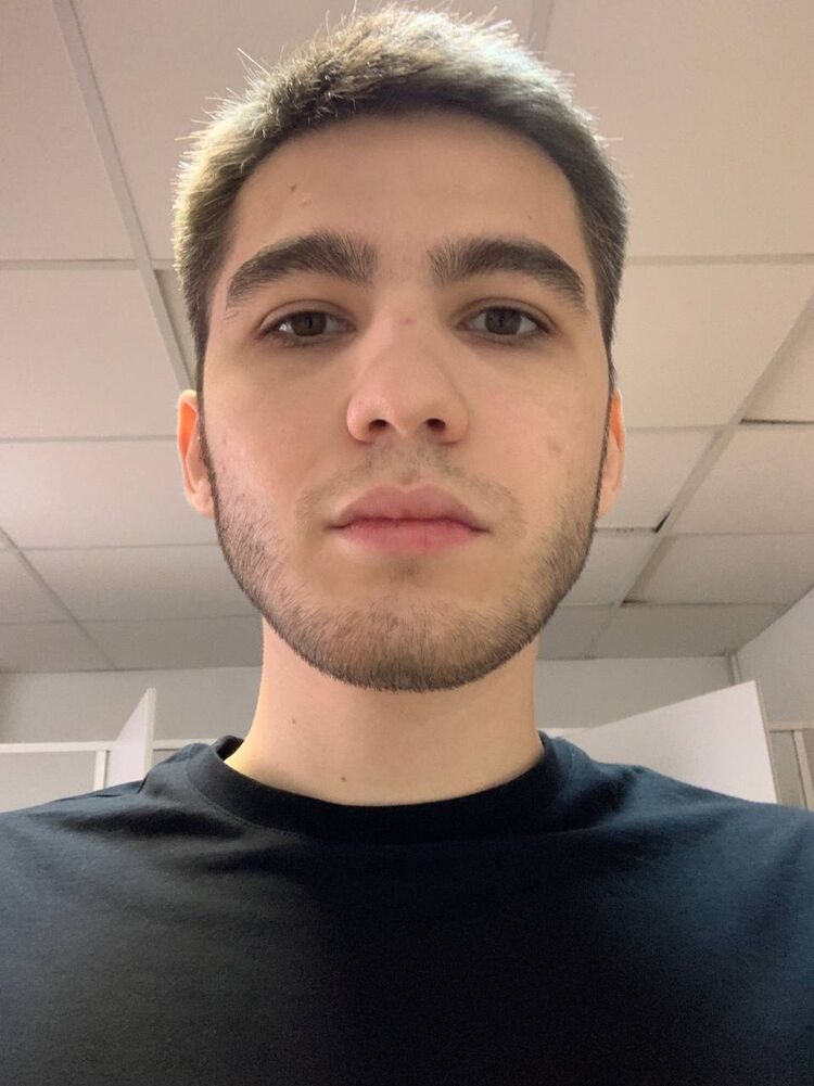  53861117  Damir, 21 ,    