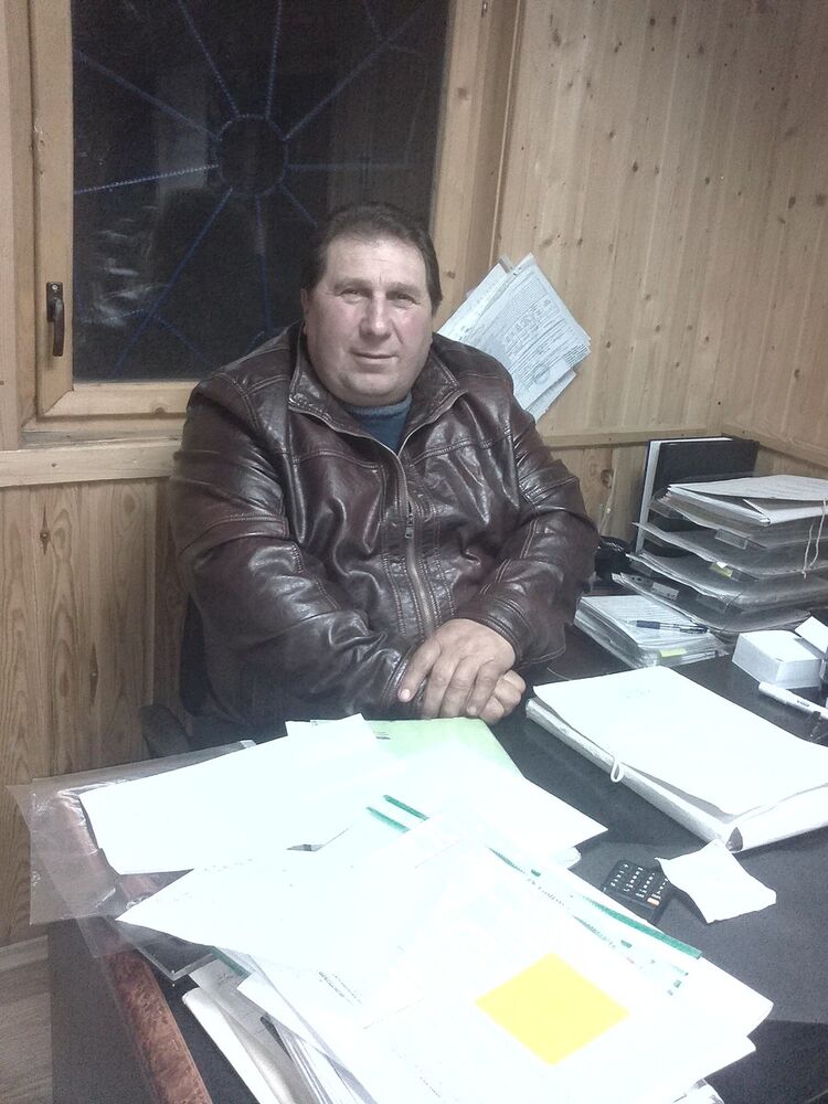  8358877  , 56 ,    -