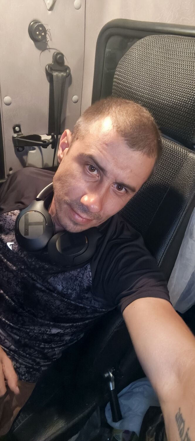  52293277  Evgeny, 32 ,    