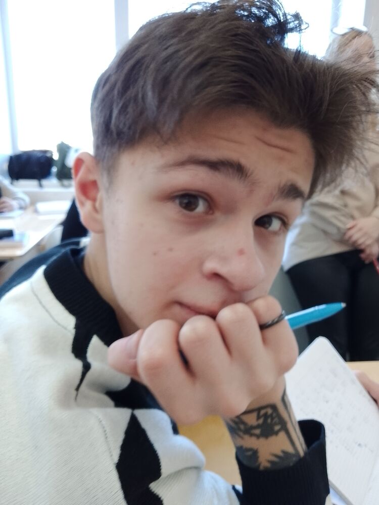 ���� 32126107 ����� ˸��, 21 ���, ���� ���������� � �������������