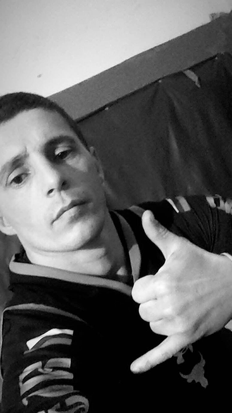  33936237  Oleg, 39 ,    