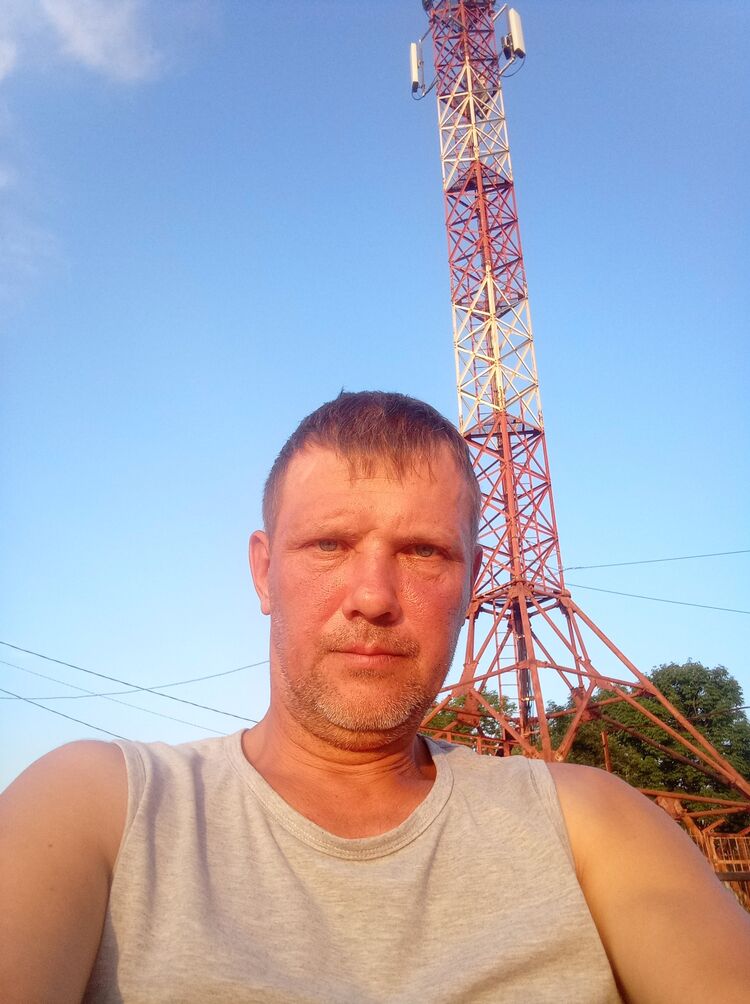  48136697  , 44 ,    
