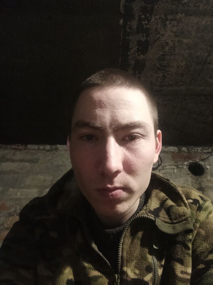  48533147  , 24 ,    