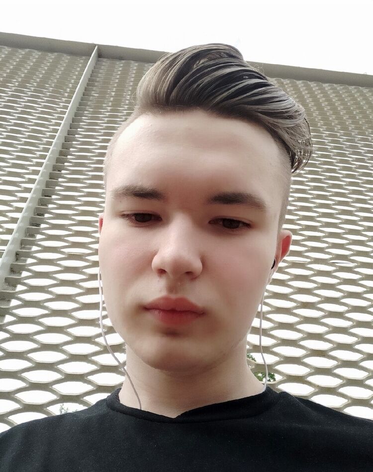 20825527  , 23 ,    