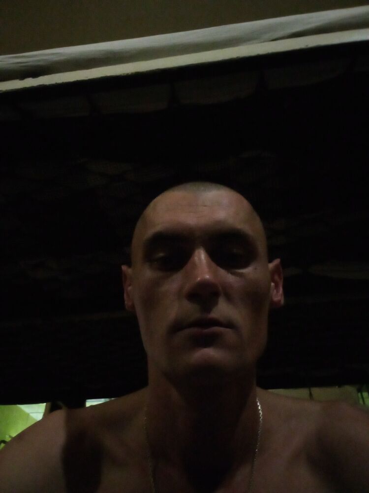 ,   Artur, 35 ,   ,   
