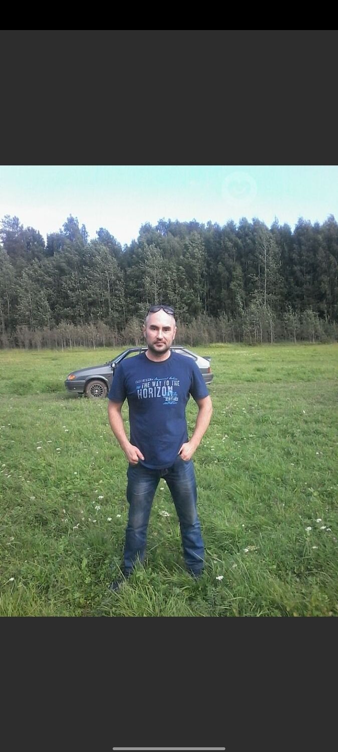  32408327  SLAV, 46 ,    