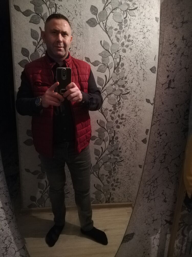  45931877  Serdar, 42 ,    